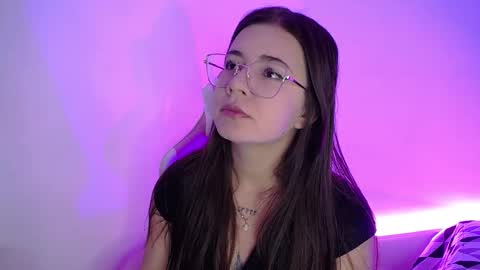 Emma online show from 09.11.25