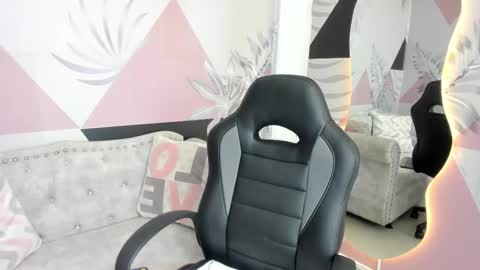 Emma online show from 03.12.25