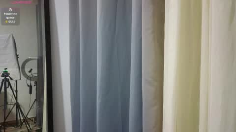 EMMA REVEES  online show from 03.30.26