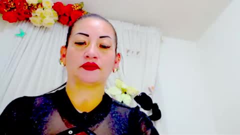 Snapshot of emma_saenzz chatting on 12.05.24 emma_saenzz online show from 12.05.24