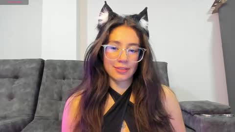 Snapshot of emma_sandovaal chatting on 05.17.26 Emma online show from 05.17.26