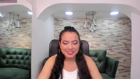 Snapshot of emma_sky_ chatting on 05.21.26 Emma online show from 05.21.26
