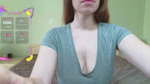 Snapshot of emma_stardust_ chatting on 07.13.26 Emma-milky-tits online show from 07.13.26