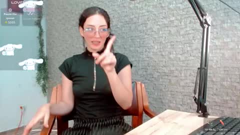 Snapshot of emma_unu chatting on 02.25.26 Emma online show from 02.25.26