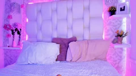 Snapshot of emmaa00_ chatting on 02.09.26 emmaa00_ online show from 02.09.26