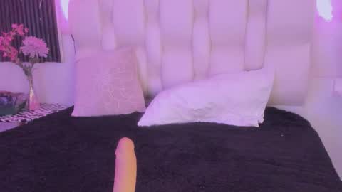 emmaa00_ online show from 03.13.26