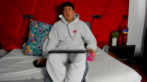 Snapshot of emmaanddemon chatting on 12.20.25 EmmaAndDemon online show from 12.20.25