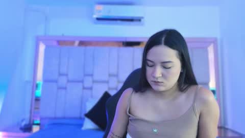 Snapshot of emmabeel chatting on 09.17.25 Emma online show from 09.17.25