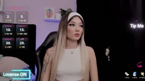 Emma  online show from 11.08.25