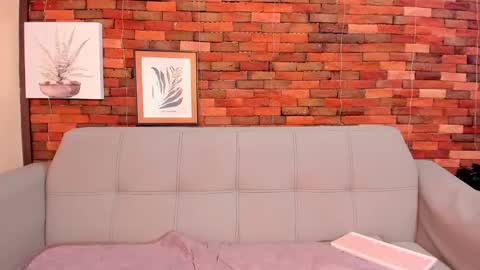 Emma online show from 01.26.25