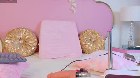 Welcome Im yosein  Your love is my passion activate it with your tips and enjoy with me online show from 10.24.25