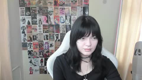 Snapshot of emmadarkk chatting on 02.08.26 Emma online show from 02.08.26