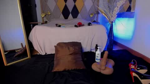 Emma Duque online show from 05.31.26