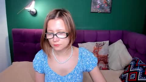 Snapshot of emmaethereal chatting on 05.05.26 Emma 3 online show from 05.05.26