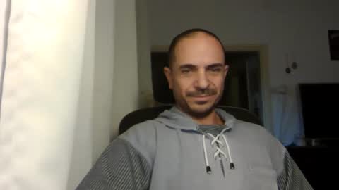 Ariel online show from 12.25.24