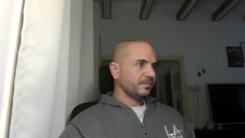 Ariel online show from 12.28.24