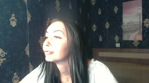 Snapshot of emmagoldx chatting on 06.18.26 EmmaGoldX online show from 06.18.26