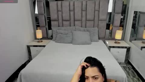 Snapshot of emmahill1 chatting on 02.23.26 EMMA HILL online show from 02.23.26