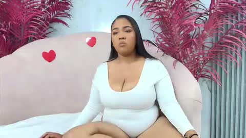 Snapshot of emmalebrun chatting on 02.15.26 Emma online show from 02.15.26