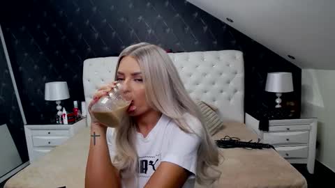 Emma Mavis online show from 02.08.26