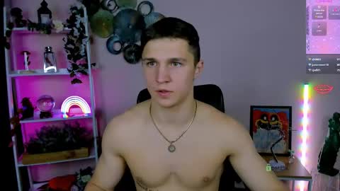 Snapshot of emmanuel_shine chatting on 04.26.26 Emmi online show from 04.26.26