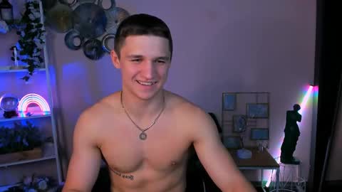 Snapshot of emmanuel_shine chatting on 05.25.26 Emmi online show from 05.25.26