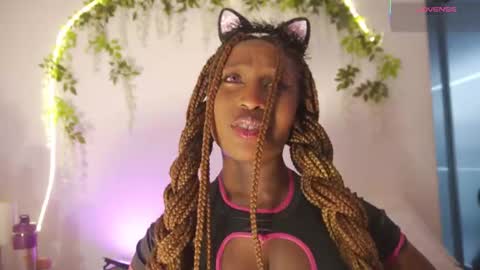 Sara online show from 12.18.25