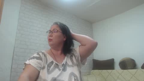 emmasquirt69 online show from 02.01.26