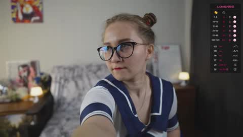 Mia online show from 09.27.25