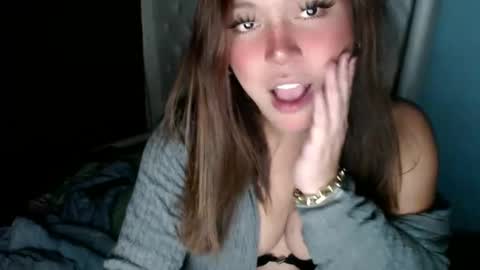 Snapshot of emmawatsoons chatting on 11.10.25 YourDreamGirl Emma online show from 11.10.25