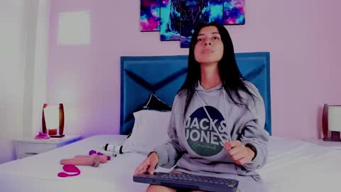  Emma  online show from 01.02.25