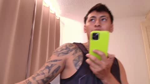 emmi_11 online show from 04.21.26