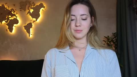 Miss Emmi online show from 03.15.26