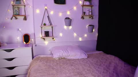 emmie_everly online show from 10.09.25