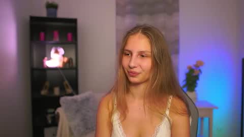 Emmie online show from 03.12.26