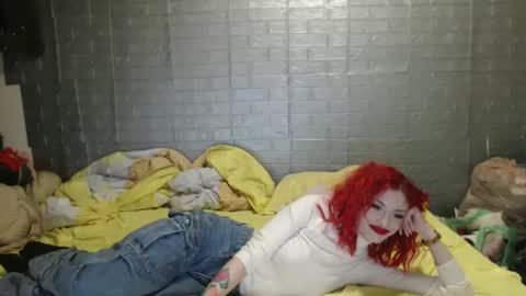 Emmily000 online show from 01.17.25