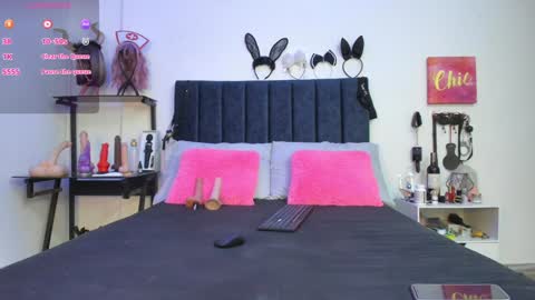          online show from 02.01.25