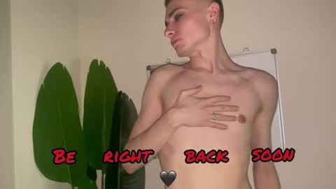 Snapshot of emmit_barker chatting on 04.18.26 Emmit online show from 04.18.26