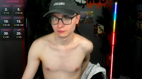 Snapshot of emmit_barker chatting on 06.05.26 Emmit online show from 06.05.26