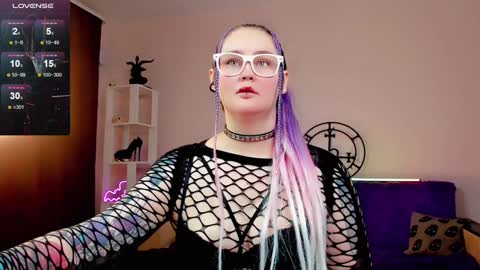 Emmy Bright     50  online show from 12.08.24