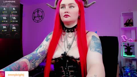 Emmy Bright     50  online show from 01.10.25