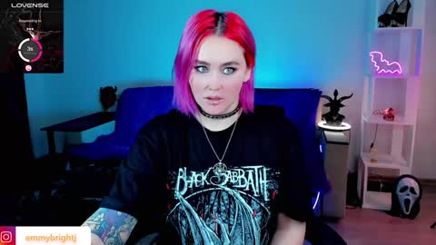 Emmy Bright     50  online show from 01.23.25