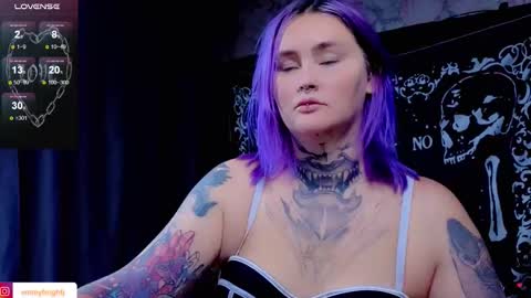 Emmy Bright     50  online show from 09.19.25