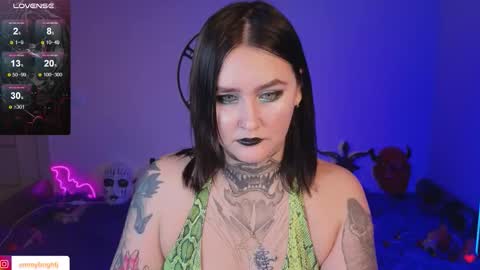 Emmy Bright     50  online show from 11.11.25