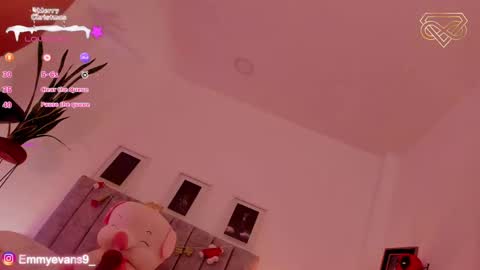 Snapshot of emmyevans1 chatting on 12.18.24 Emmy Evans  online show from 12.18.24