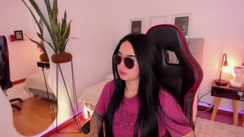 Snapshot of emmyevans1 chatting on 02.22.25 Emmy Evans  online show from 02.22.25