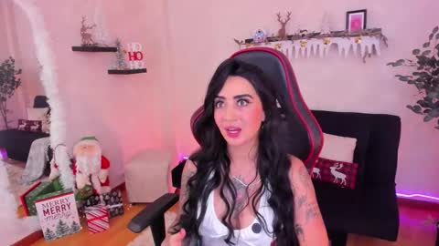 Emmy Evans  online show from 11.18.25