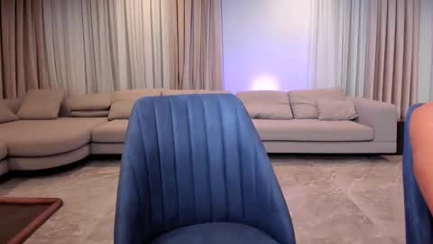 Snapshot of emmykrist chatting on 09.14.25 Emmy Krist online show from 09.14.25