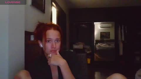 Snapshot of emmylies chatting on 05.17.26 Emmymy favourite tips100035122212377pvt open online show from 05.17.26