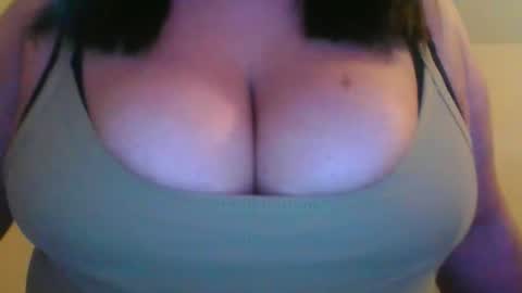 Snapshot of emmyrosex chatting on 05.02.26 Daisyleex online show from 05.02.26